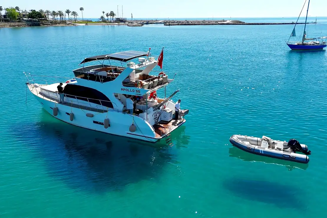 Side Yacht Rental 16m Custom Built